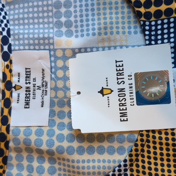 WVU collegiate bell sleeve blouse women's medium NWT - Picture 8 of 9